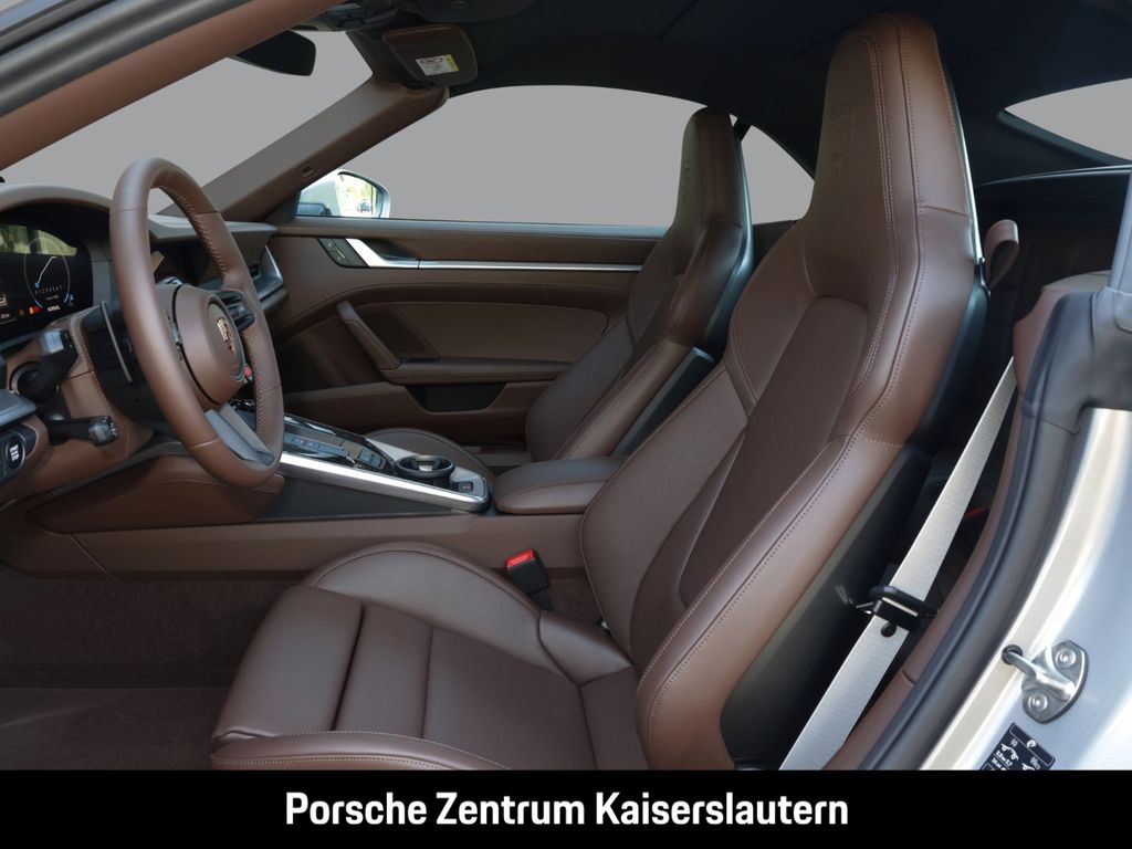 Porsche 992 2025