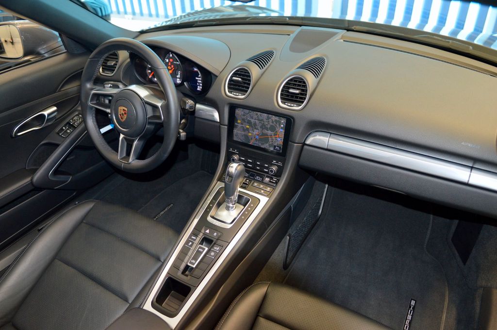 Porsche Boxster 2024
