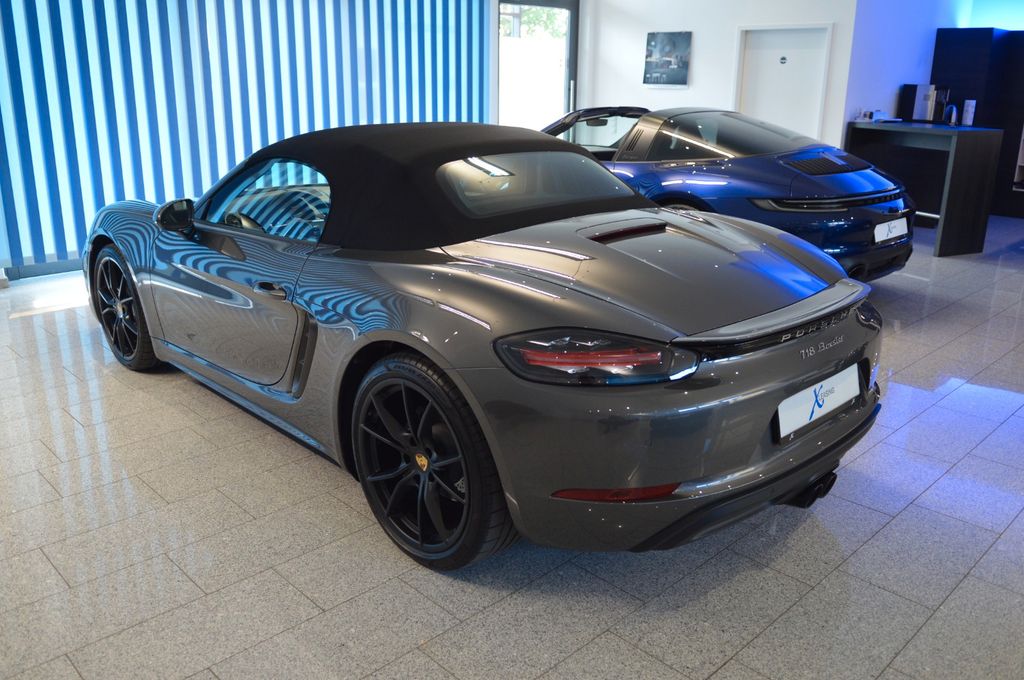 Porsche Boxster 2024