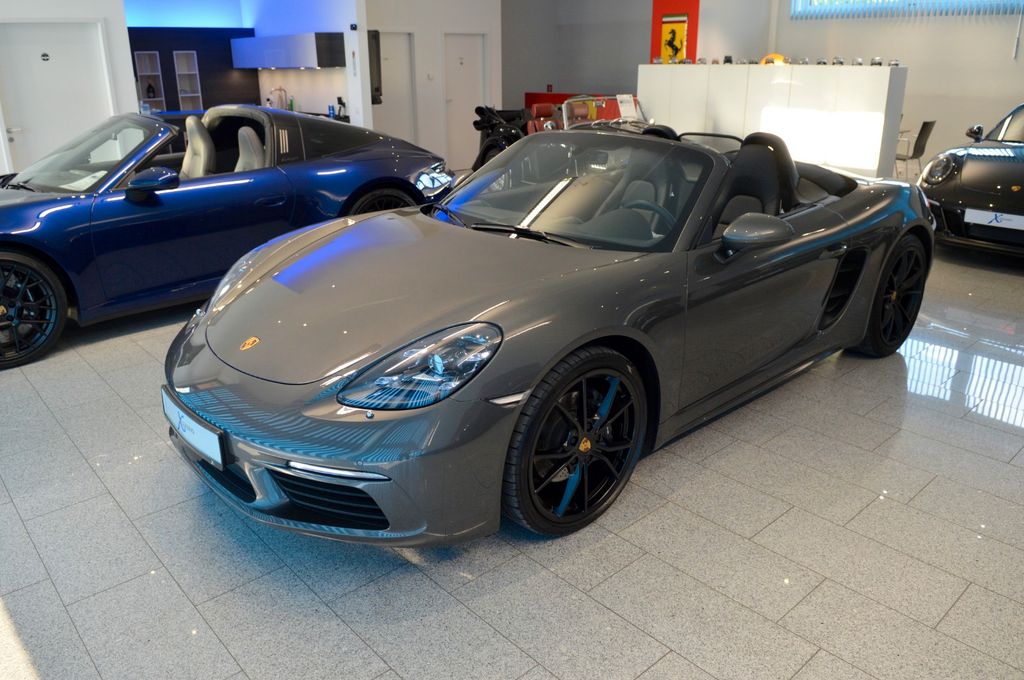 Porsche Boxster 2024