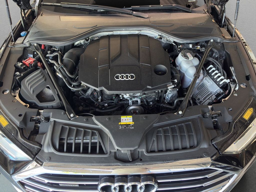 Audi A8 2021
