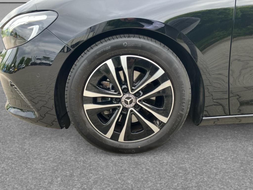 Mercedes-Benz B 180 2024