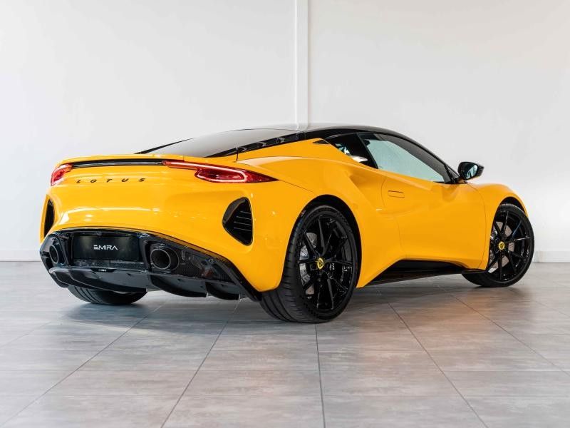 Lotus Emira 2023