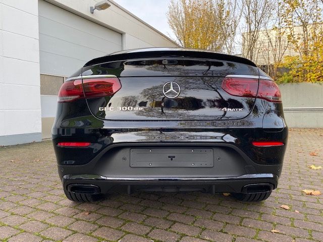 Mercedes-Benz GLC 300 2022