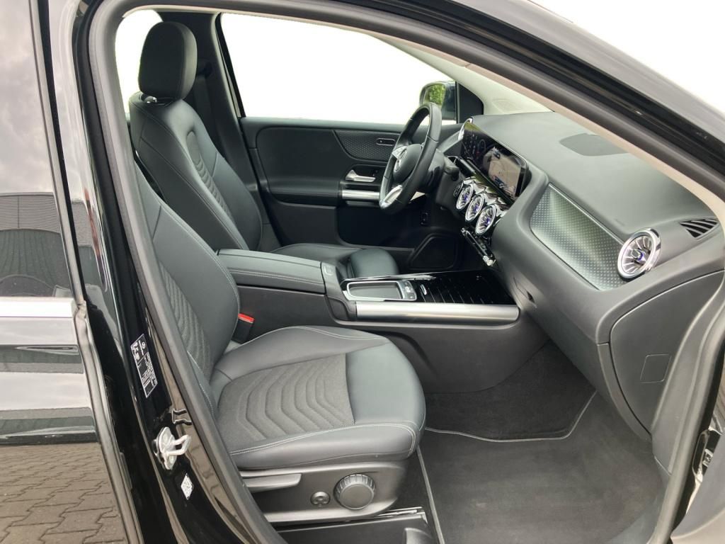 Mercedes-Benz B 180 2024