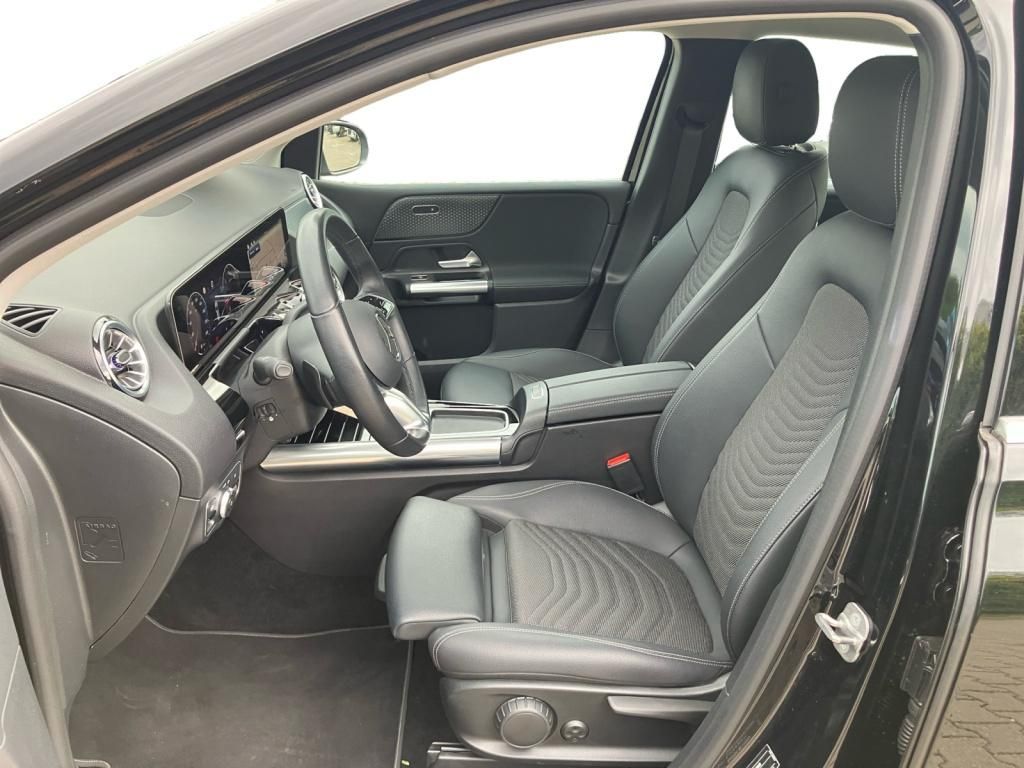 Mercedes-Benz B 180 2024