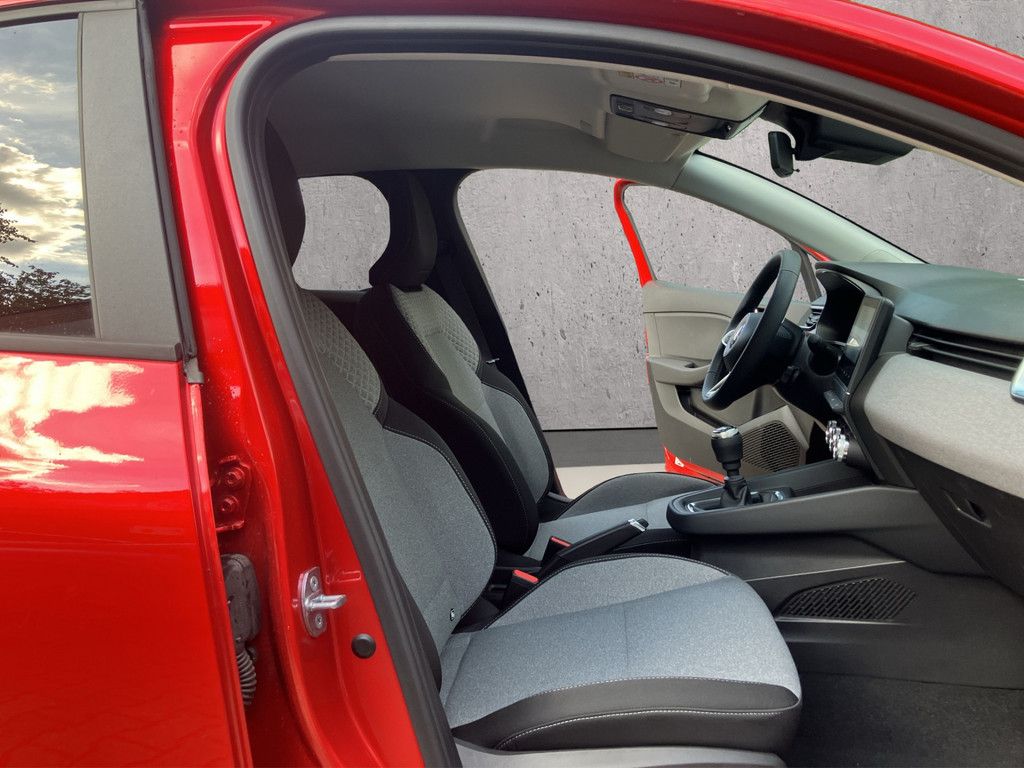 Mitsubishi Colt 2025