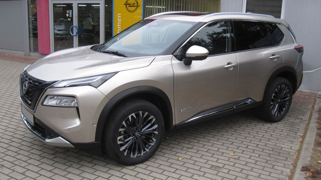 Nissan X-Trail 2025