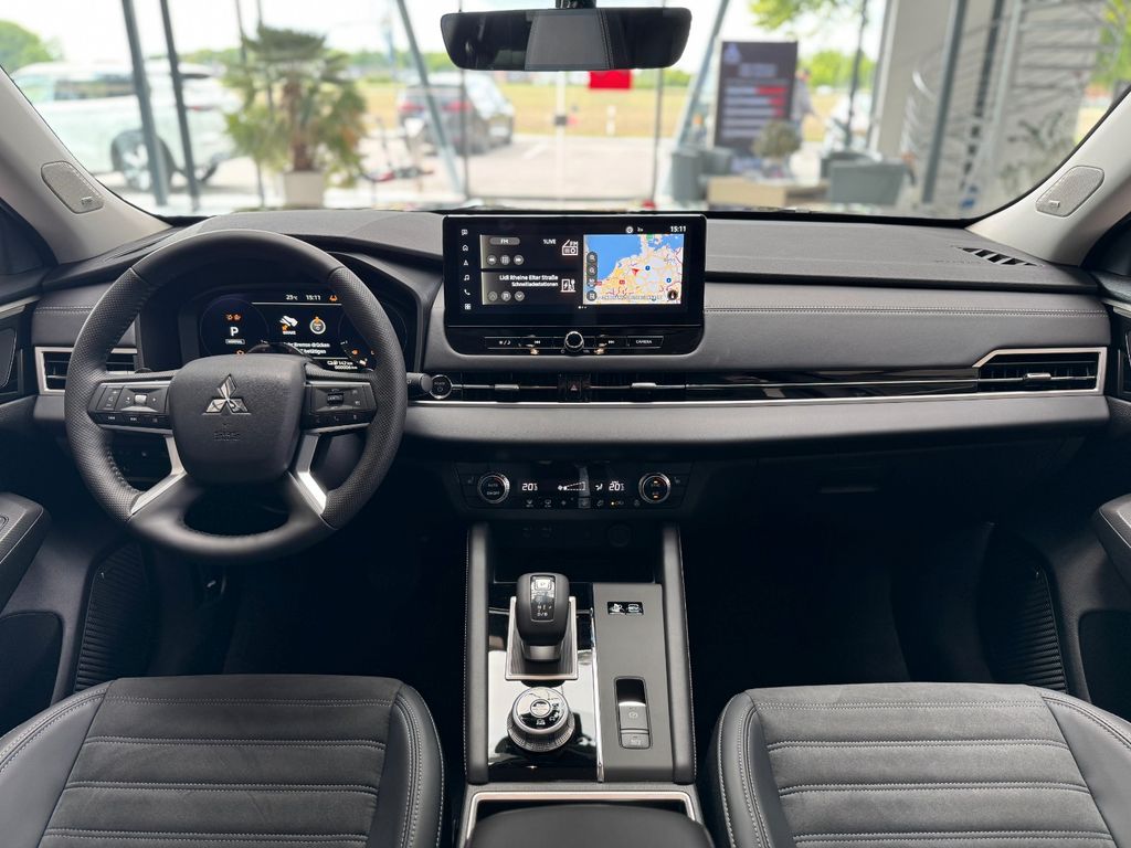 Mitsubishi Plug-in Hybrid Outlander