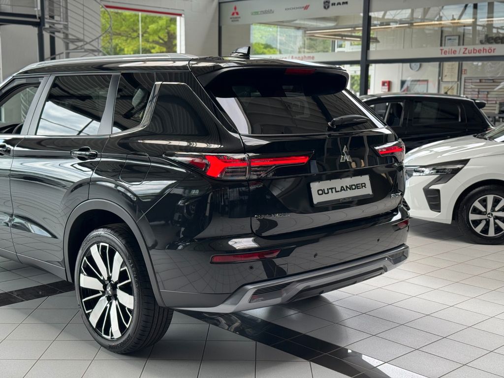 Mitsubishi Plug-in Hybrid Outlander