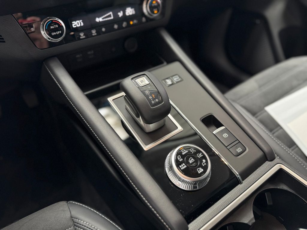 Mitsubishi Plug-in Hybrid Outlander