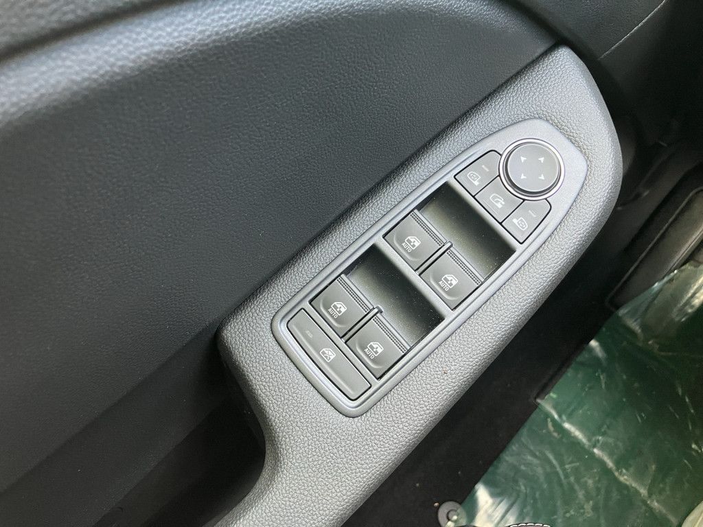 Mitsubishi Colt 2025