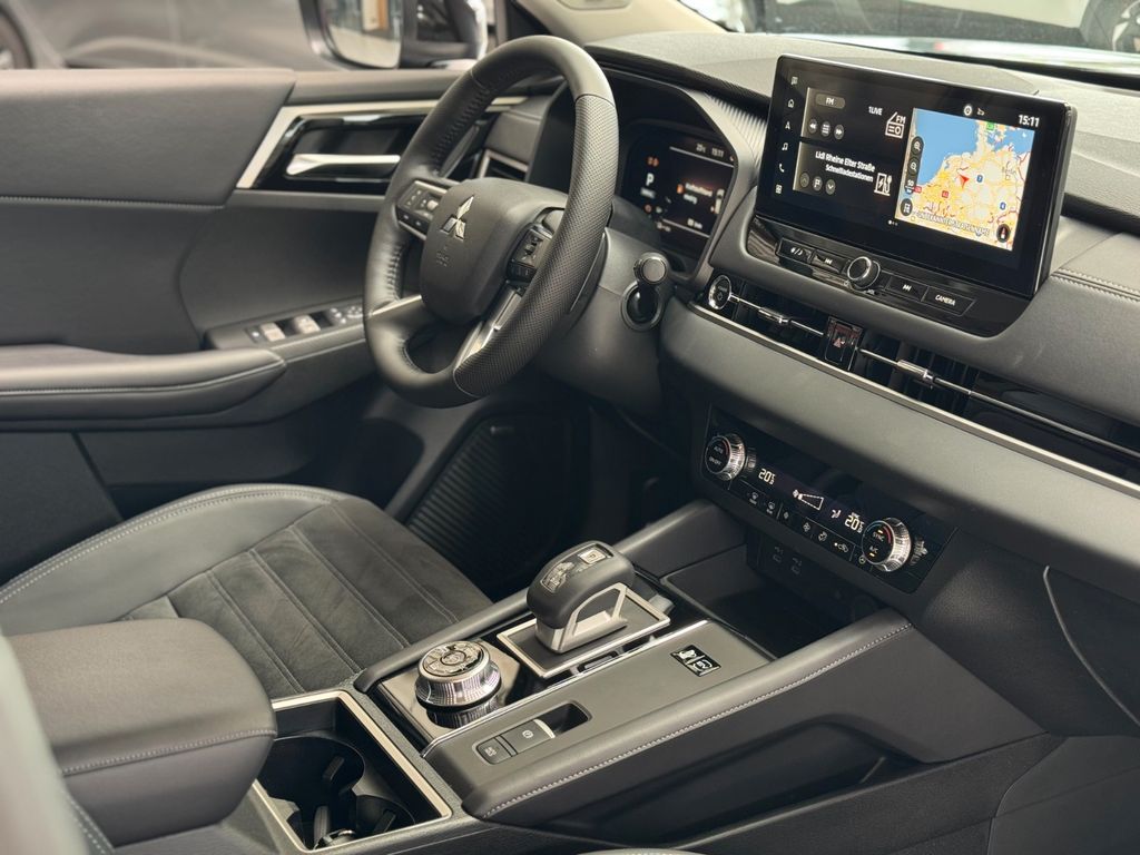 Mitsubishi Plug-in Hybrid Outlander