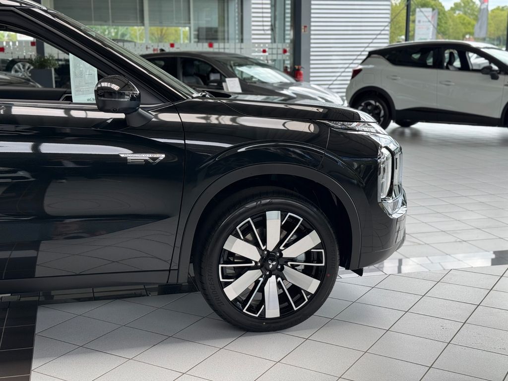 Mitsubishi Plug-in Hybrid Outlander
