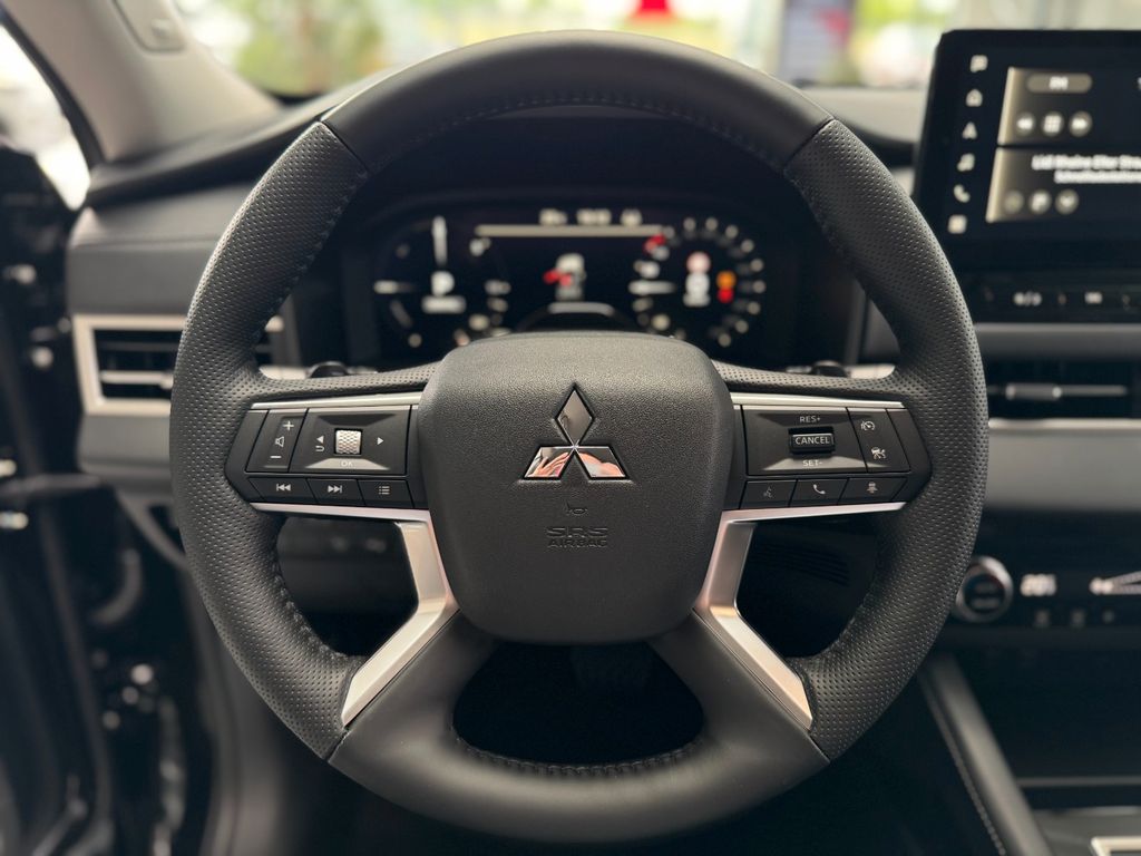 Mitsubishi Plug-in Hybrid Outlander