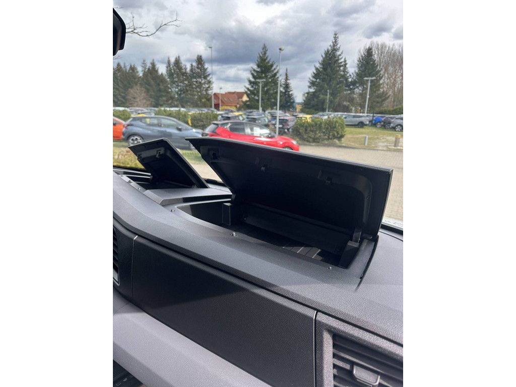 Nissan Interstar 2025