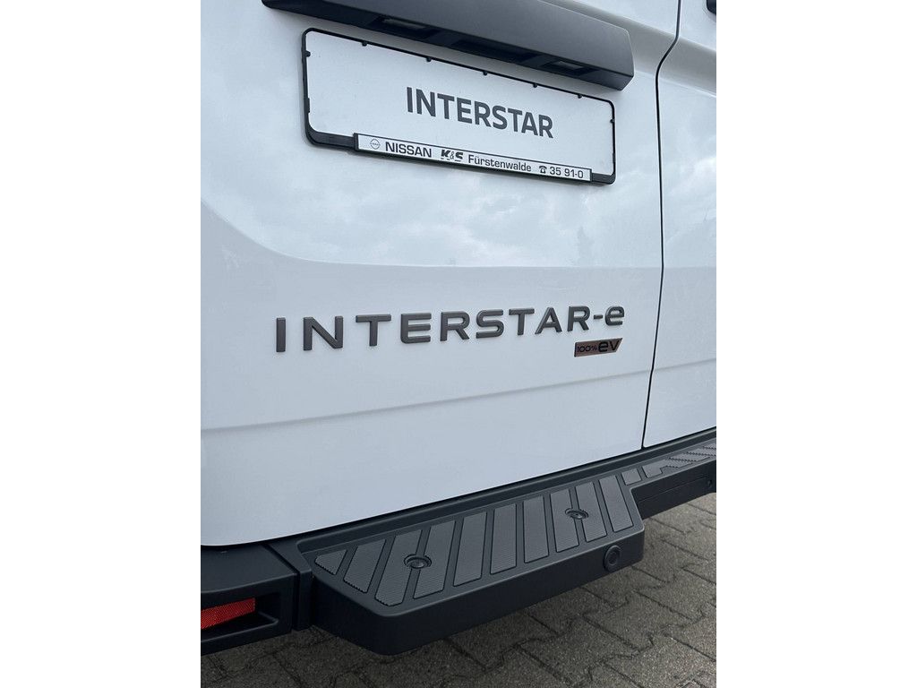 Nissan Interstar 2025