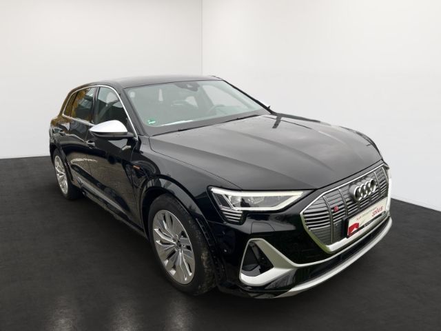 Audi e-tron 2022