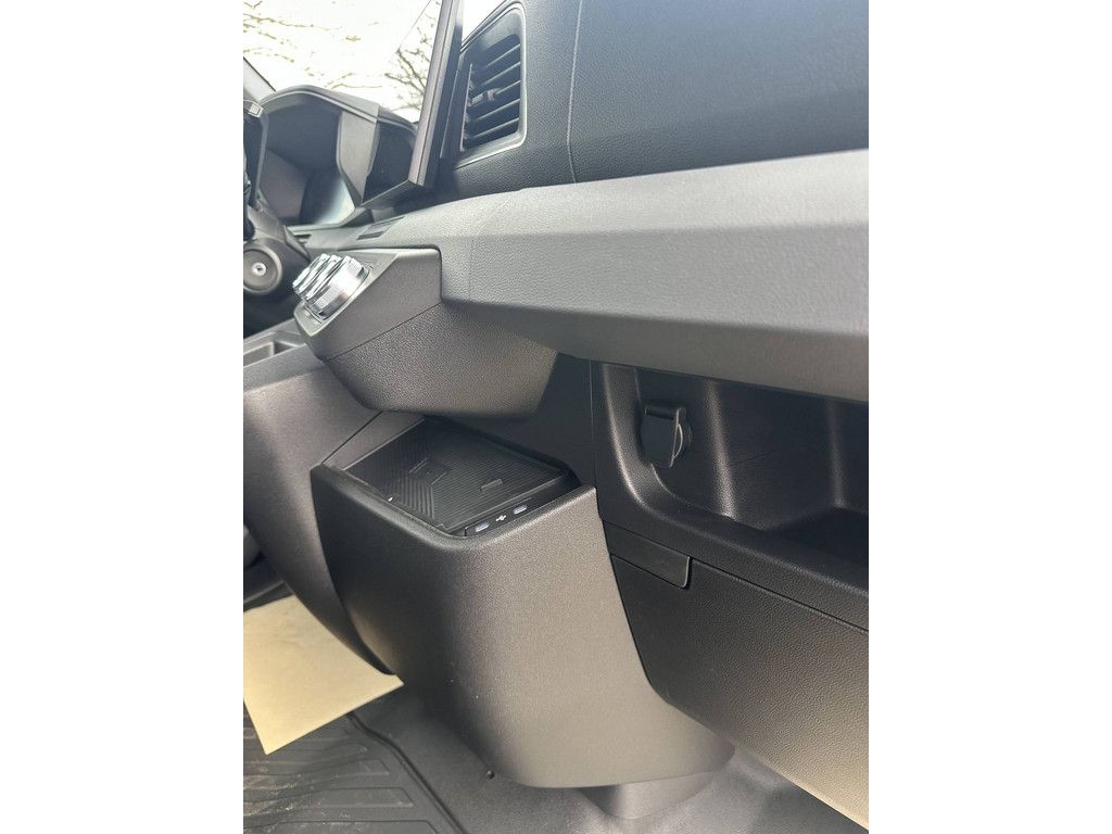 Nissan Interstar 2025