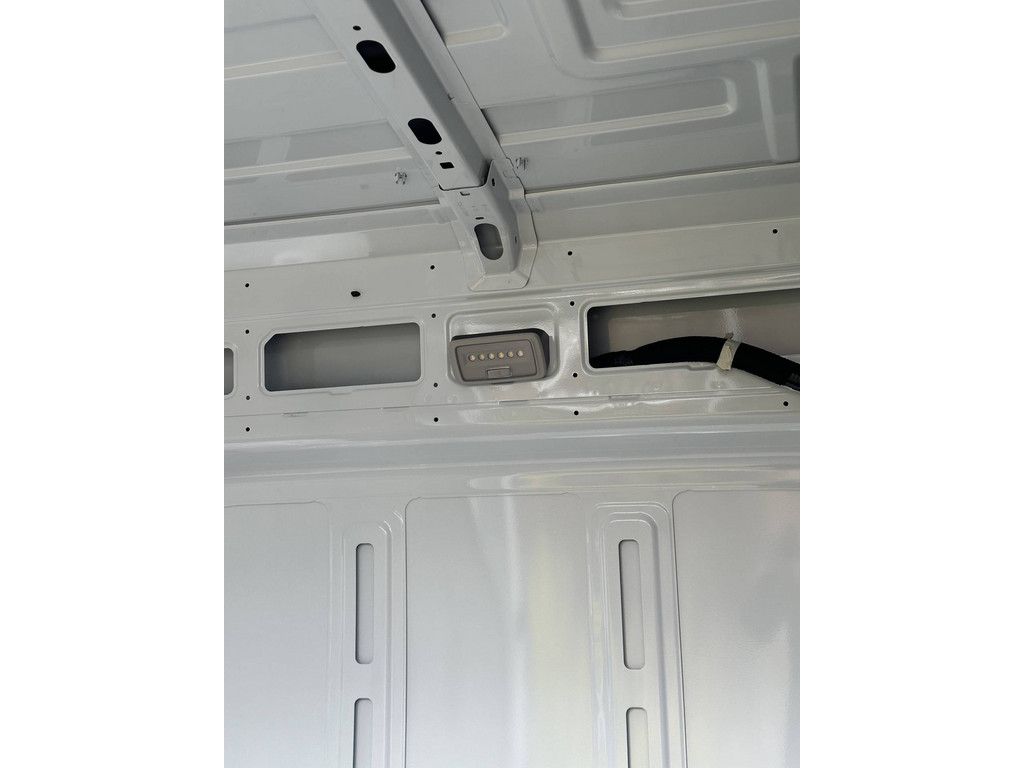 Nissan Interstar 2025