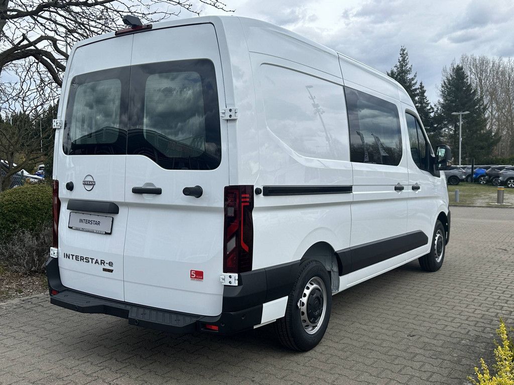 Nissan Interstar 2025