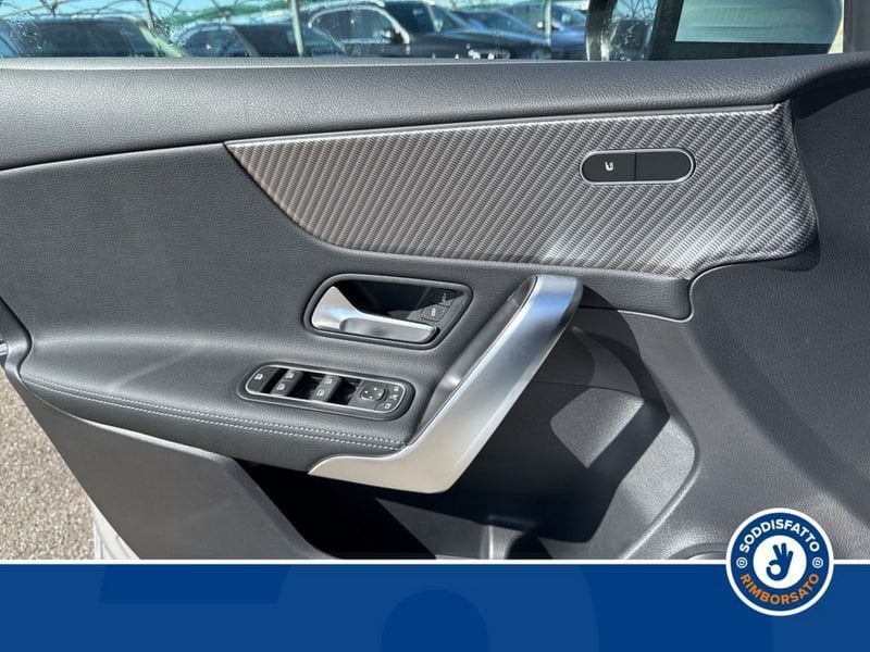 Mercedes-Benz A 180 2024