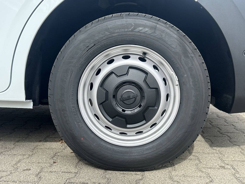 Nissan Interstar 2025