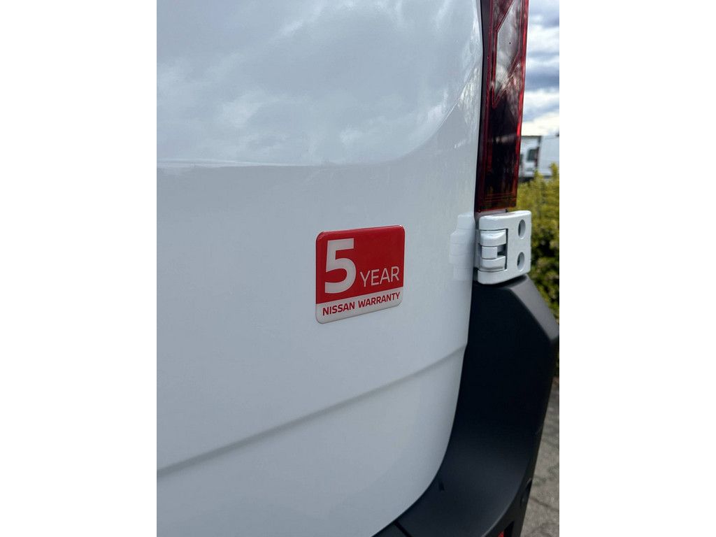 Nissan Interstar 2025