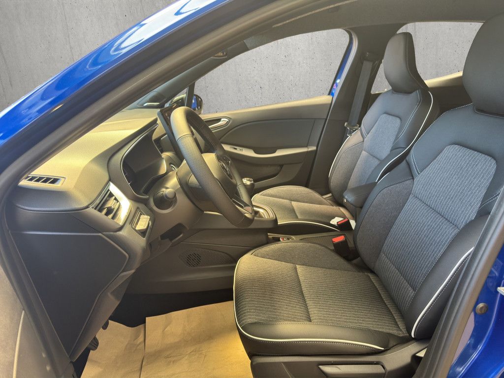 Mitsubishi Colt 2025