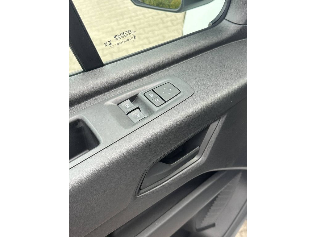 Nissan Interstar 2025