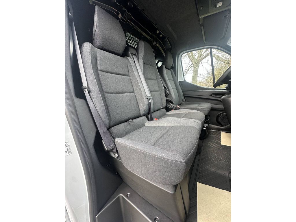 Nissan Interstar 2025