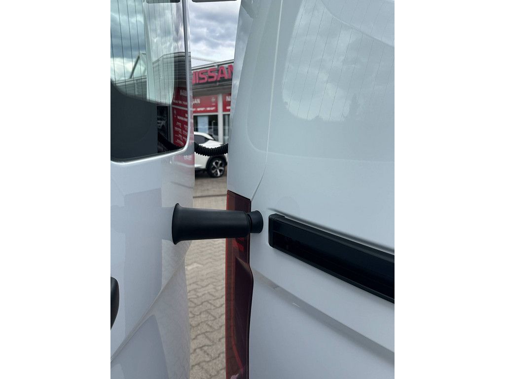 Nissan Interstar 2025