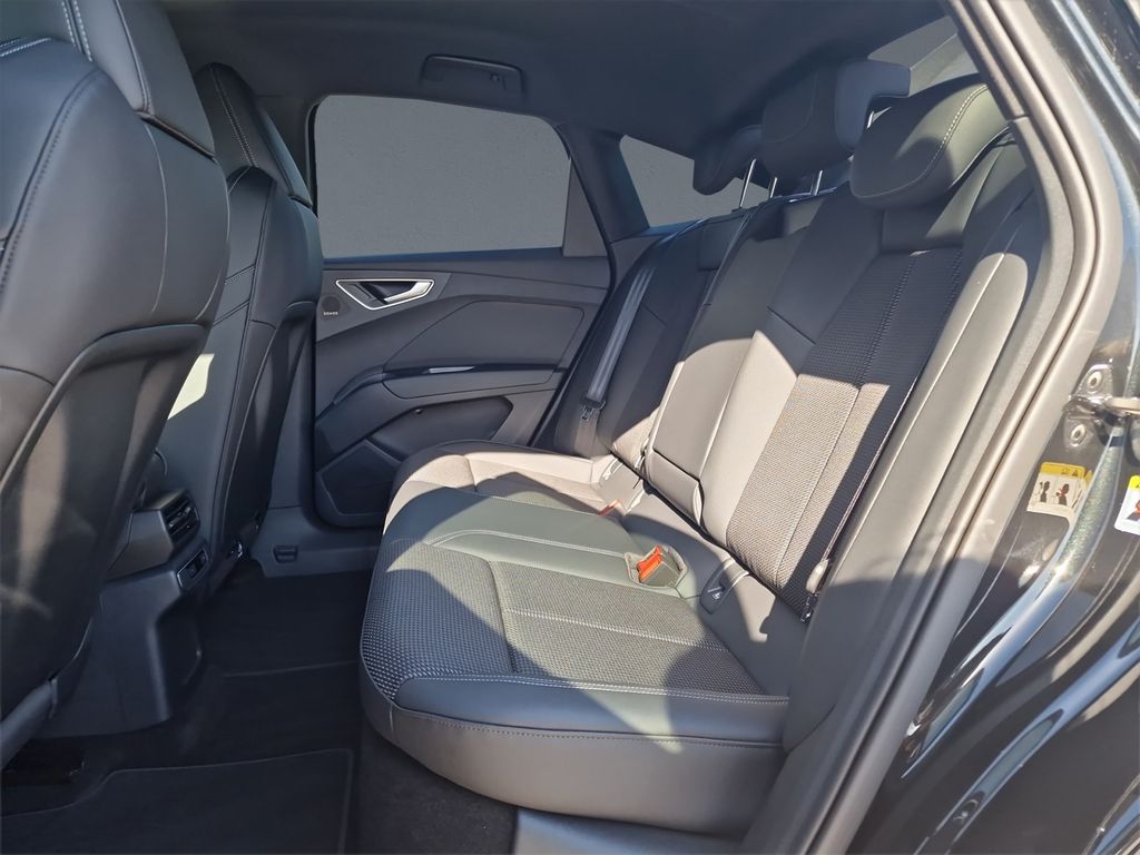 Audi Q4 e-tron 2025