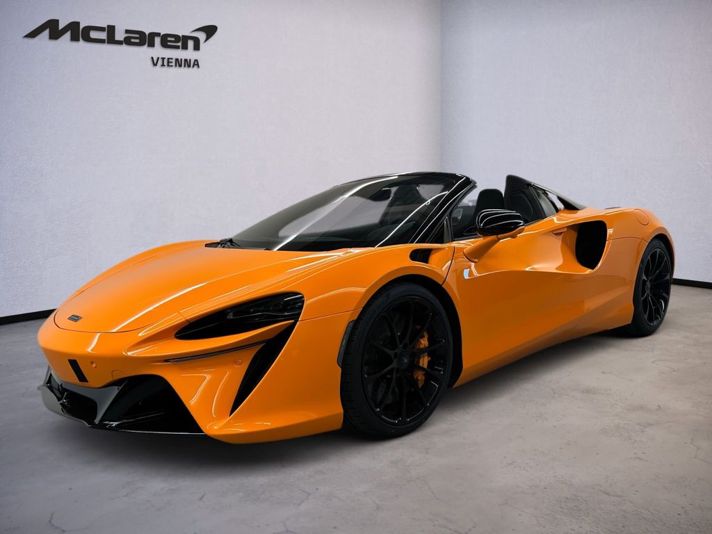 McLaren Artura 2024