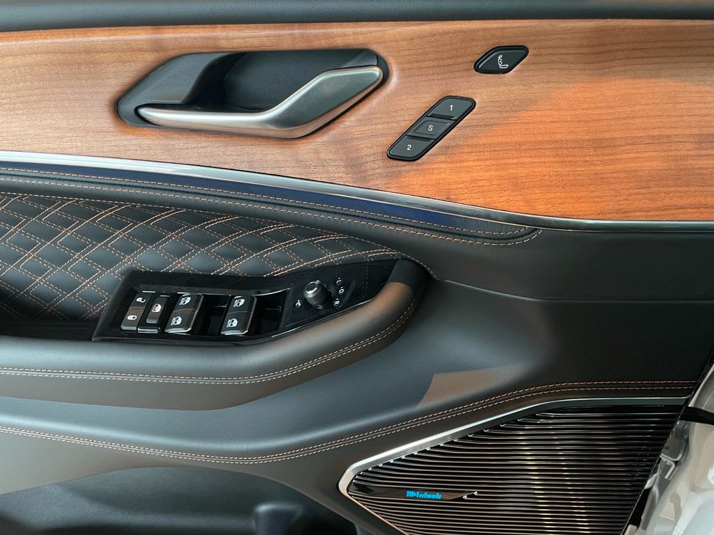 Jeep Grand Cherokee 2023