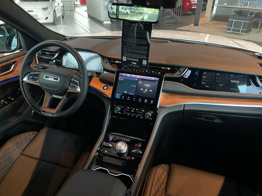 Jeep Grand Cherokee 2023