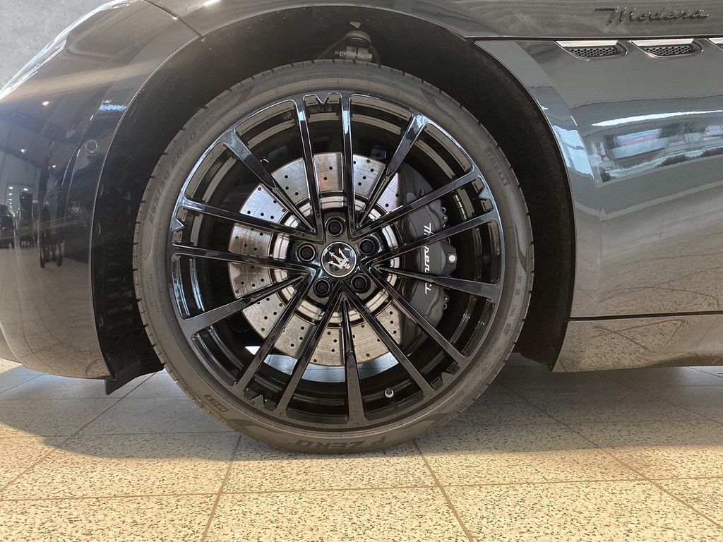 Maserati Granturismo 2023