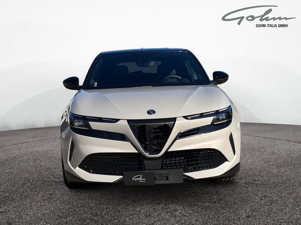 Alfa Romeo Junior 2025