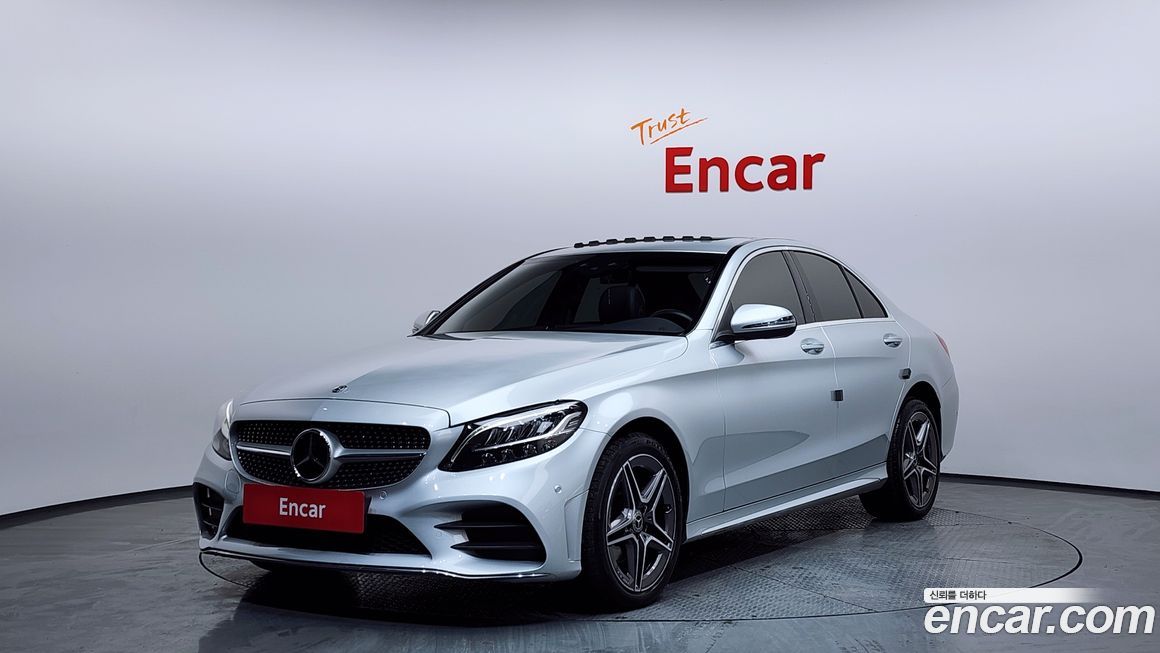 Mercedes-Benz C-Class 2021