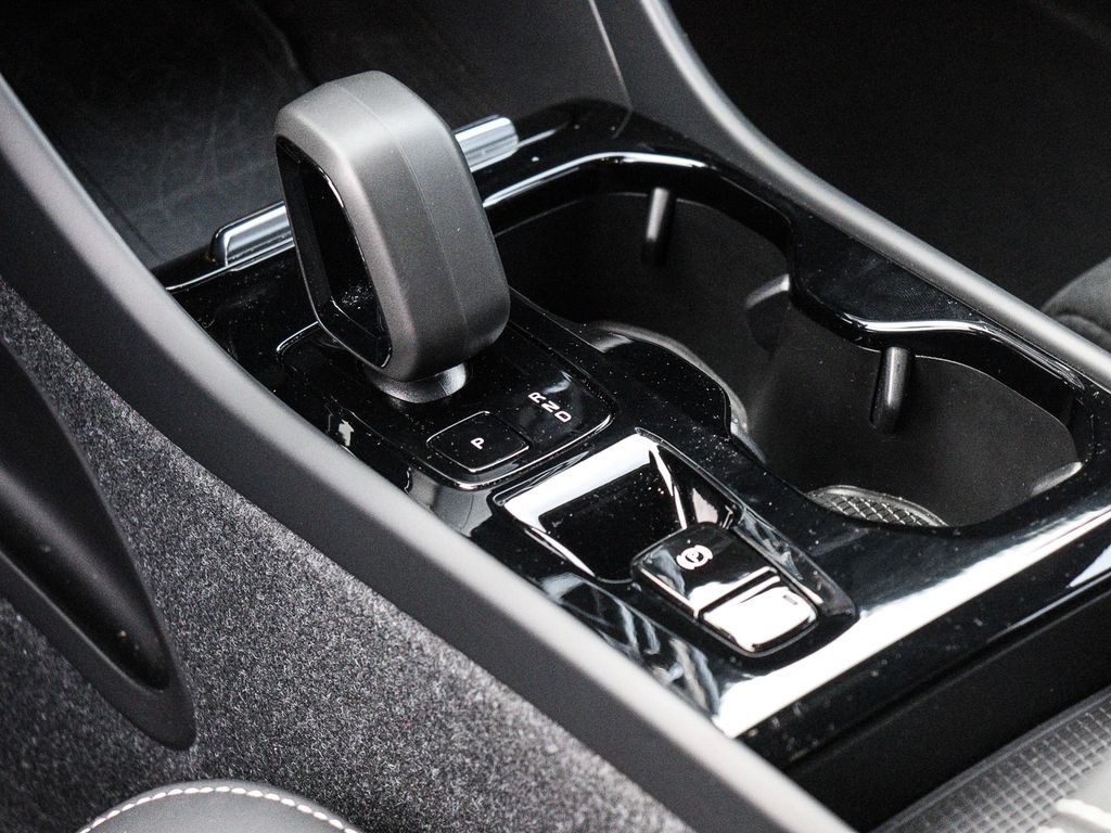 Volvo XC40 2023