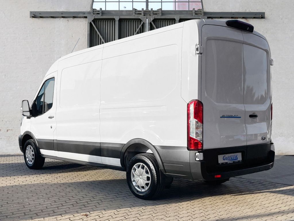 Ford Transit 2022