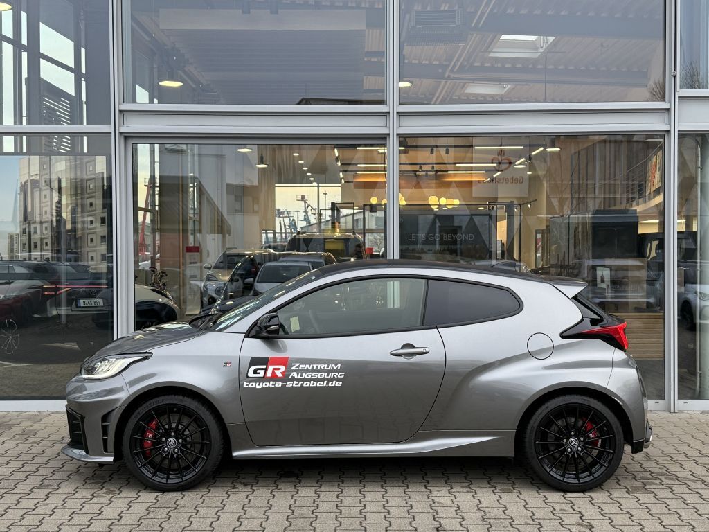 Toyota Yaris 2024