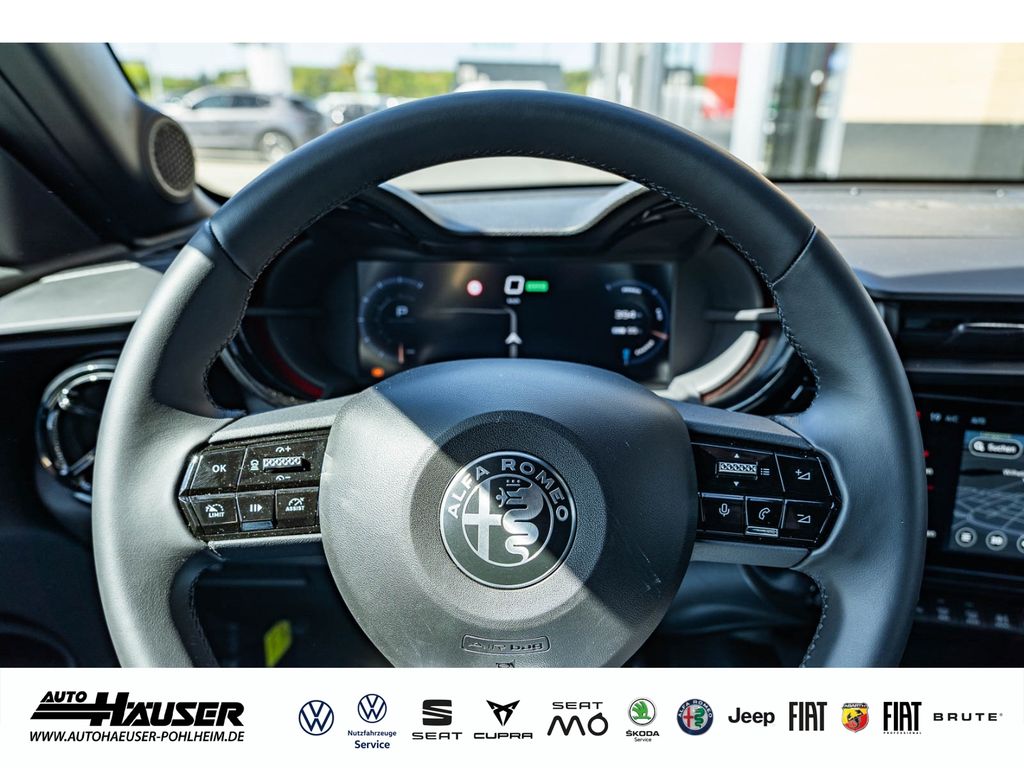 Alfa Romeo Junior 2025