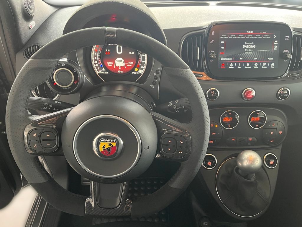 Abarth 695 2024
