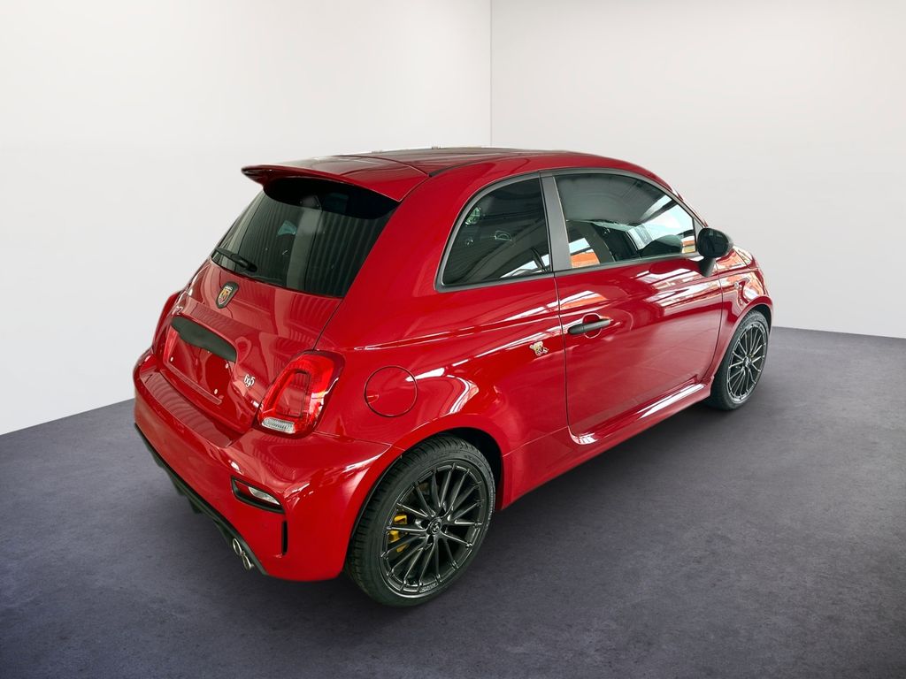 Abarth 695 2024