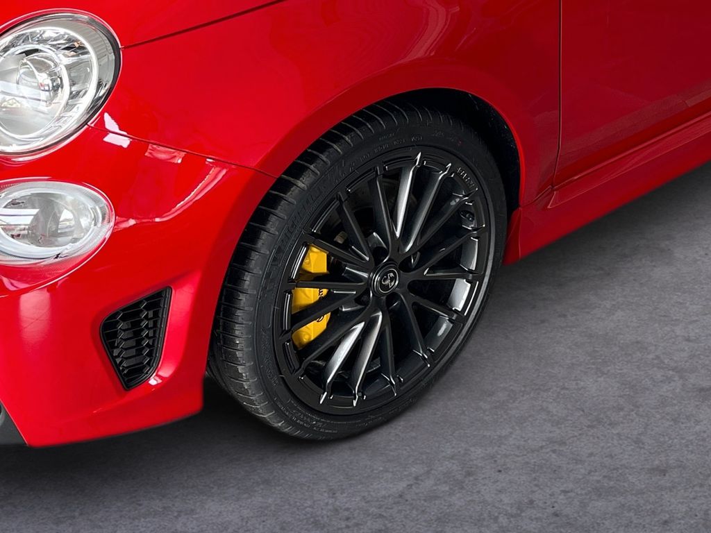 Abarth 695 2024