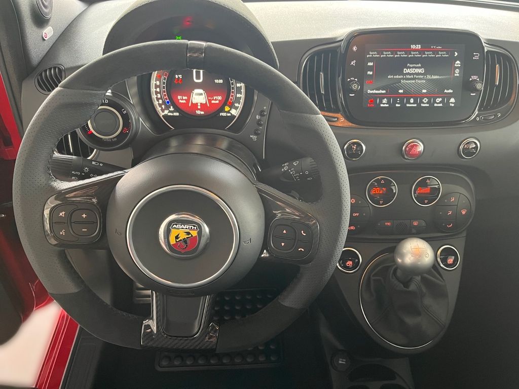 Abarth 695 2024