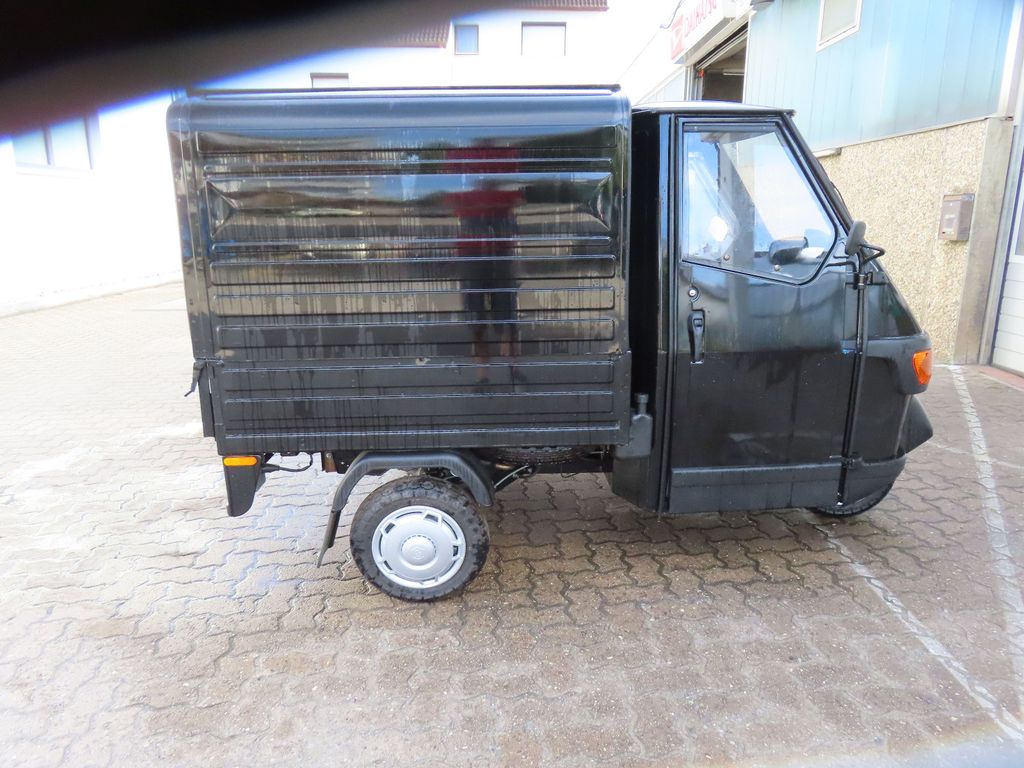 Piaggio APE