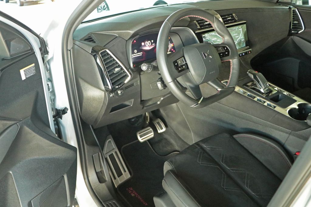 DS Automobiles DS7 (Crossback) 2023