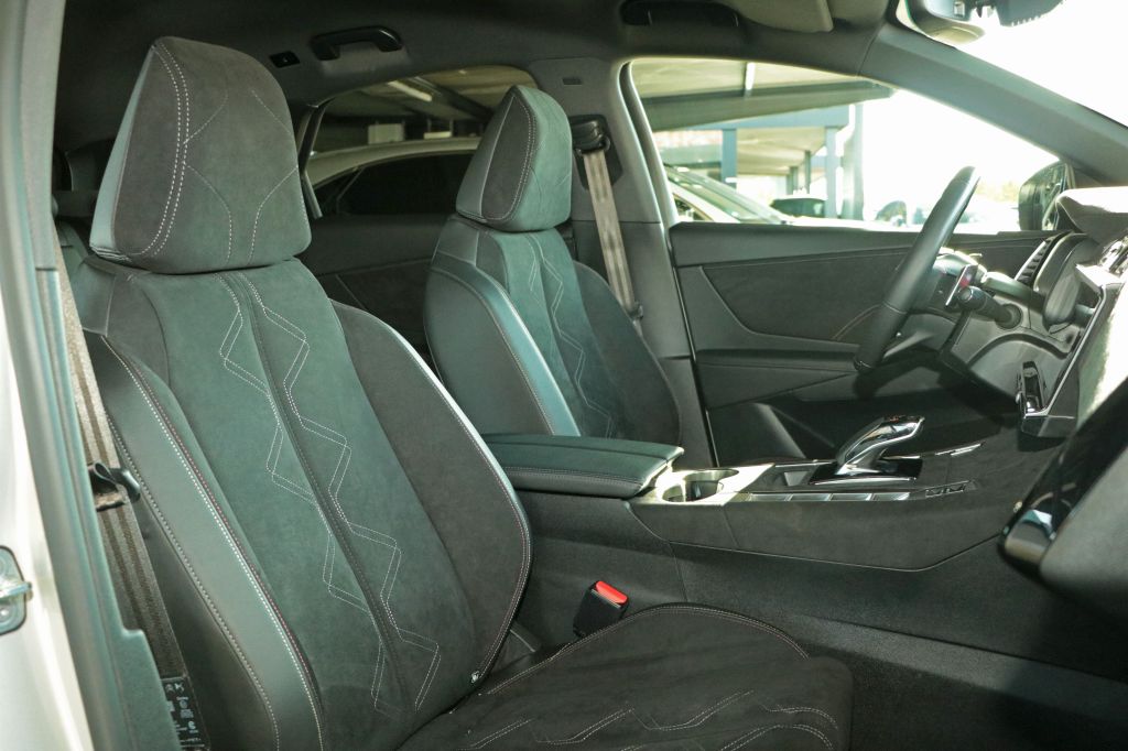 DS Automobiles DS7 (Crossback) 2023